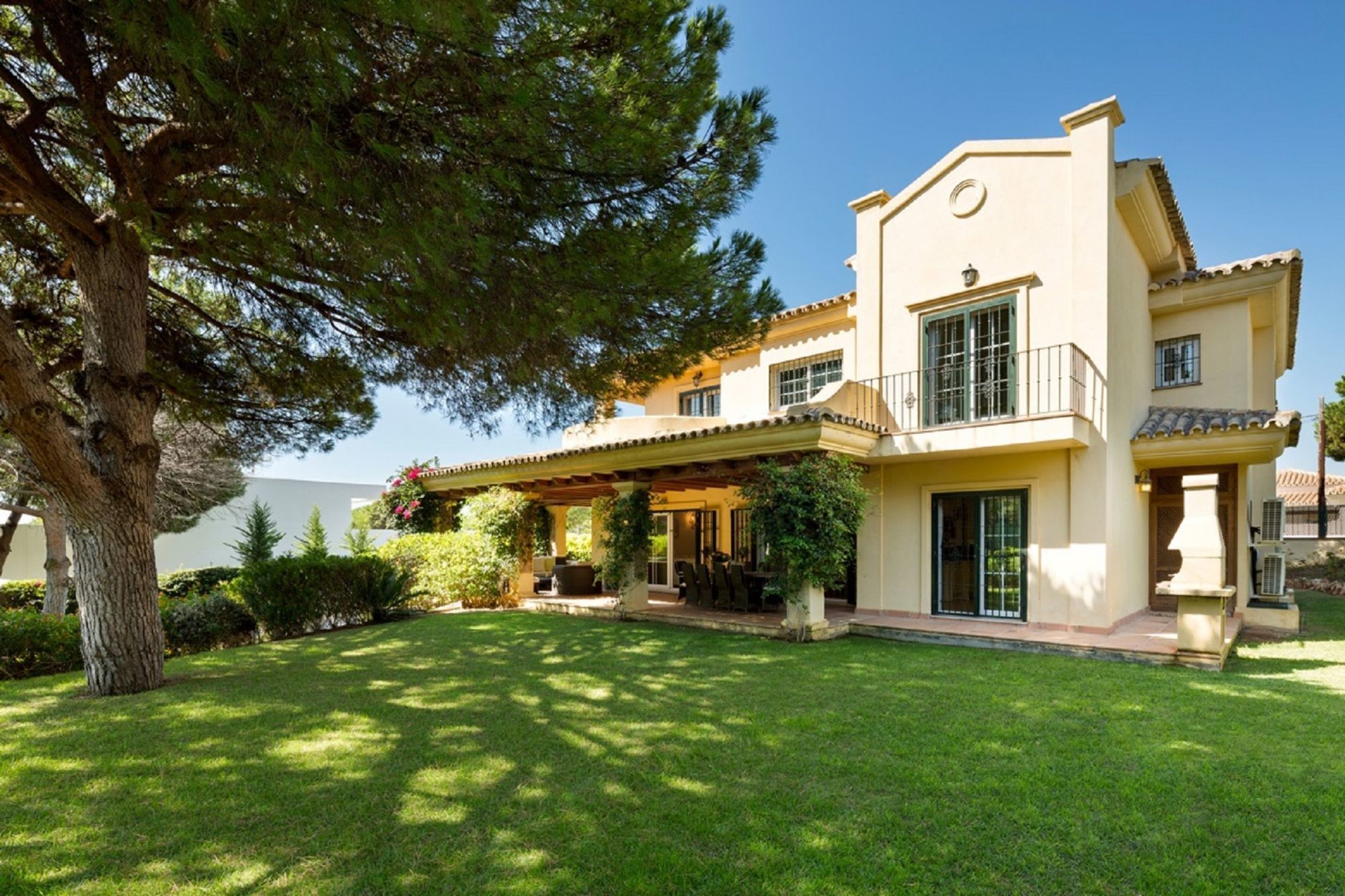 Juanita Marbella